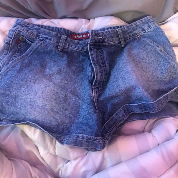 Zana di shorts - Picture 1 of 3